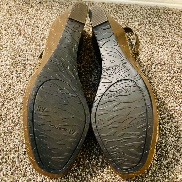 NEW! Anne Klein Fortuna Bronze Snake Print Platform Wedge Sandals - Picture 13 of 16